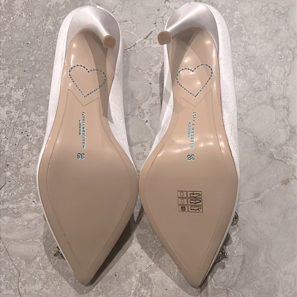 Sophia Webster Margaux Embellished Pointed Toe Pumps in Ivory Satin, New,Size 38 - Picture 10 of 16